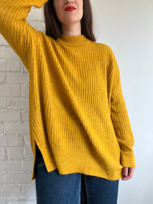 Oversized Mustard Yellow Sweater - M