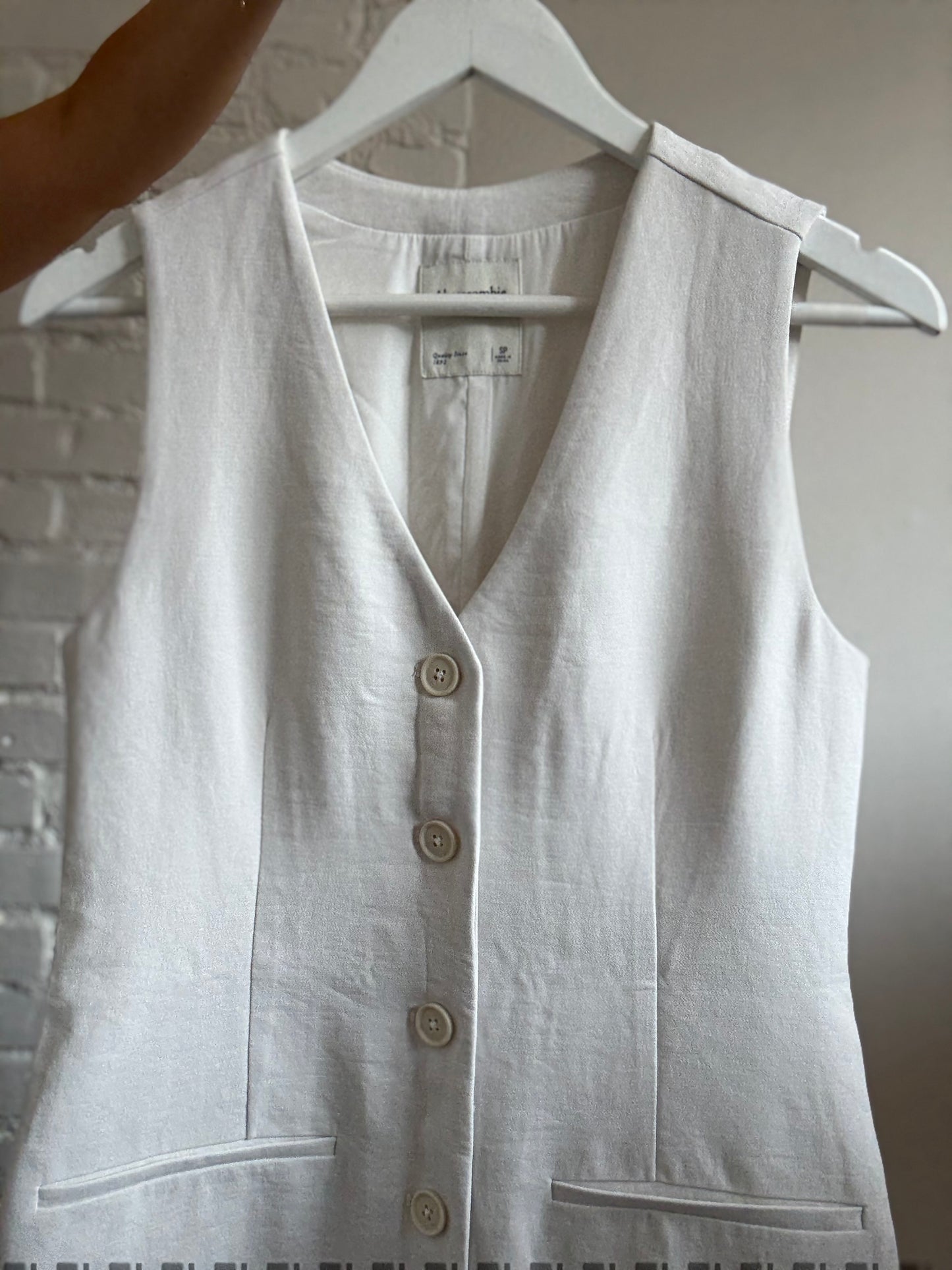 A&F Mara Crepe Vest Mini-Dress - Size S