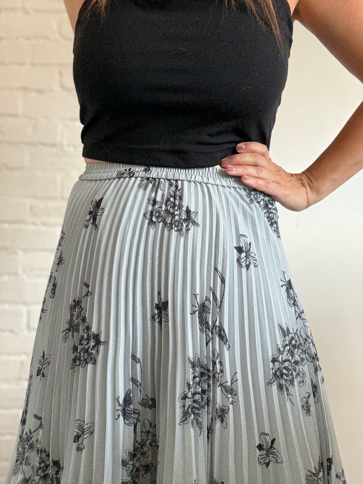 Club Monaco Pleated Skirt - Size S