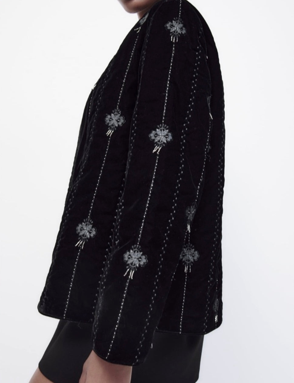 Zara Embroidered Velvet Jacket - S (oversized)