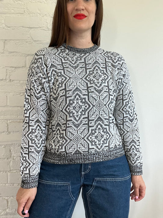 B&W Geometric Knit Sweater - S