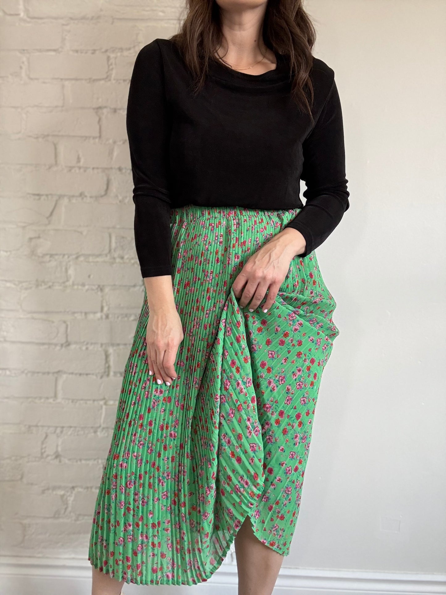 Country Floral Pleated Skirt - Sz. M