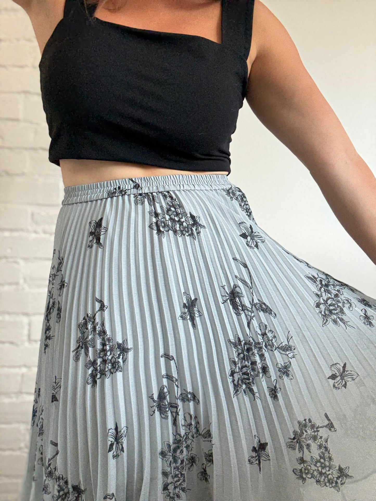 Club Monaco Pleated Skirt - Size S