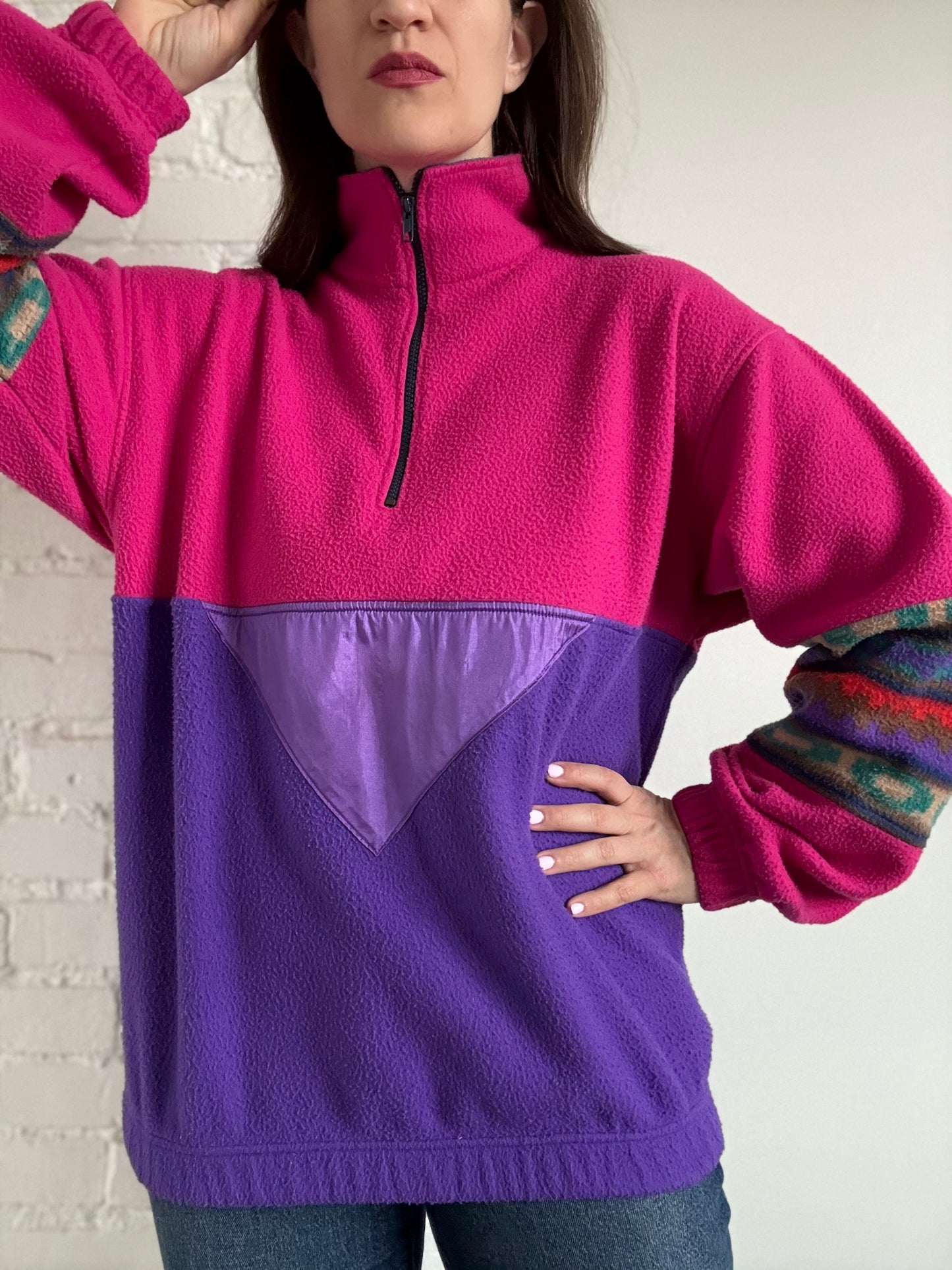 Retro Fleece Sweater - Sz. L