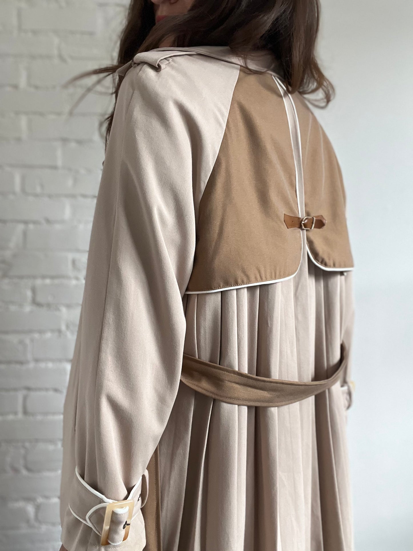 Pleated Trench Coat - M/L