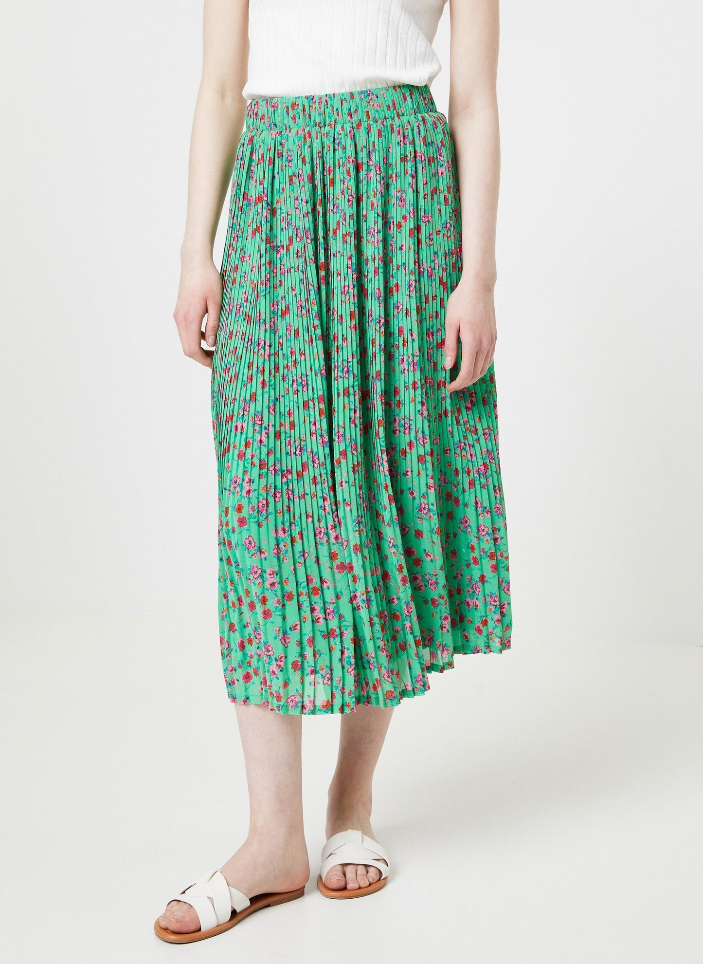 Country Floral Pleated Skirt - Sz. M