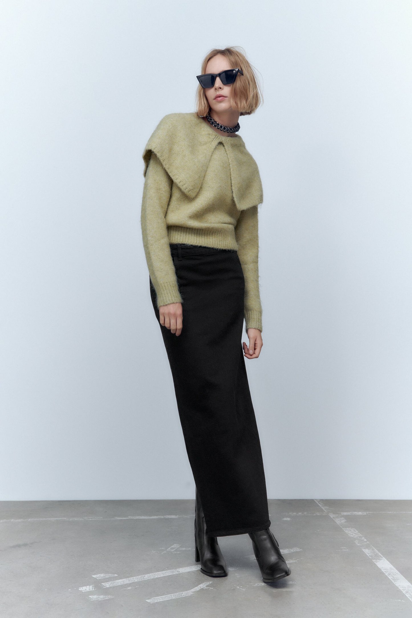 Wide Lapel Sage Sweater - S