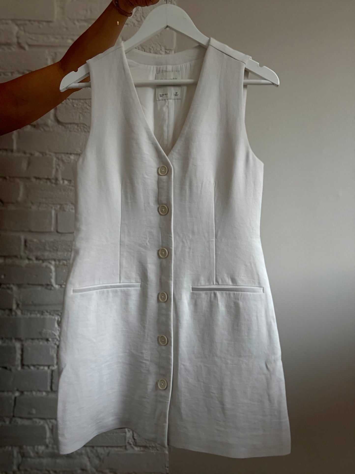 A&F Mara Crepe Vest Mini-Dress - Size S