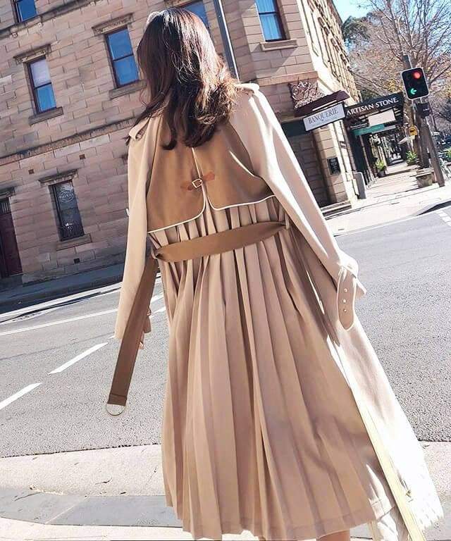 Pleated Trench Coat - M/L