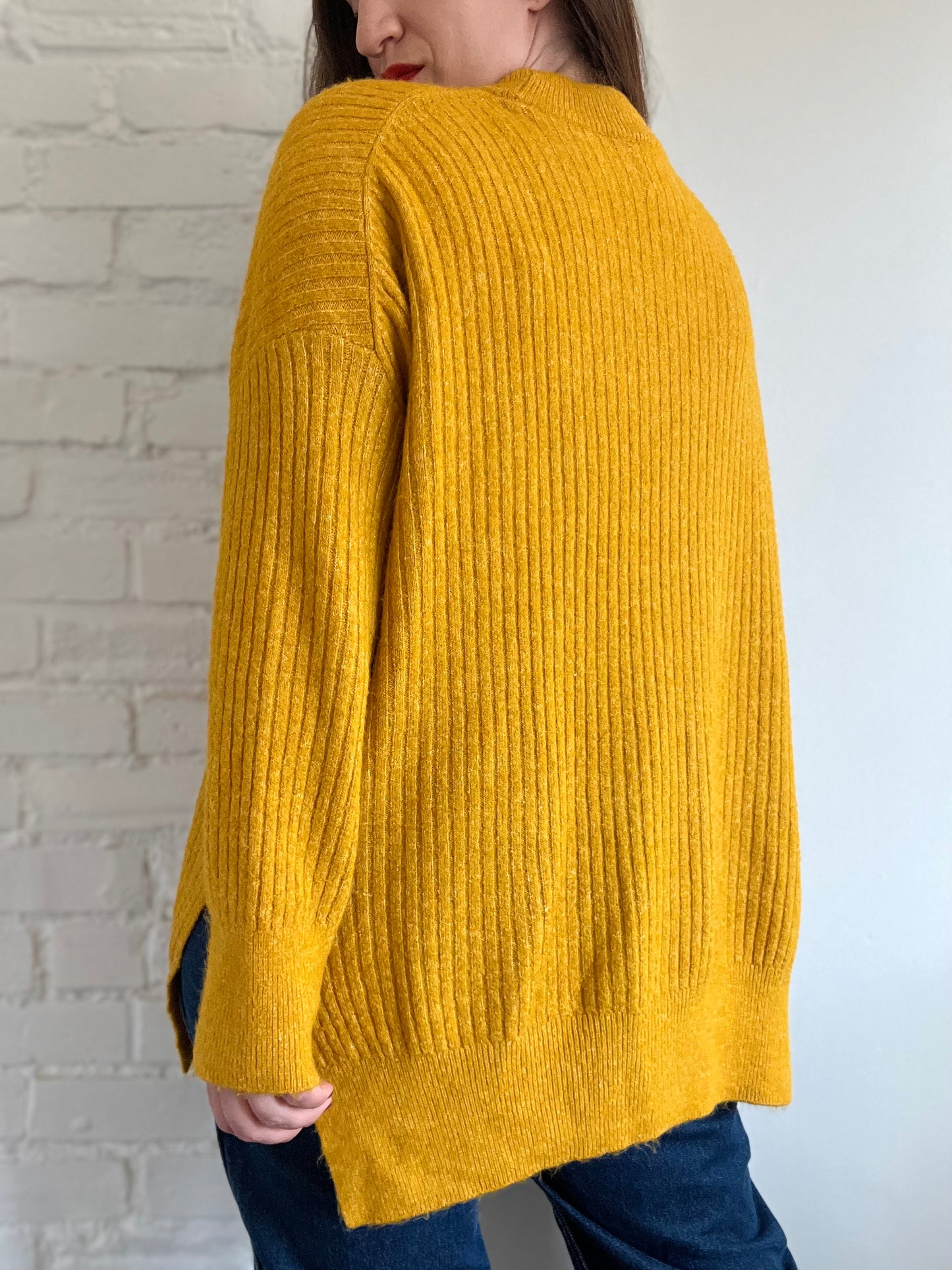 Oversized Mustard Yellow Sweater - M