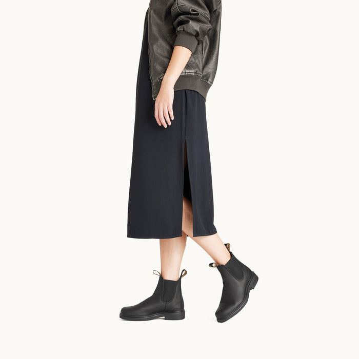 NEW Blundstone Chelsea Black Boot - Size 9 Women's
