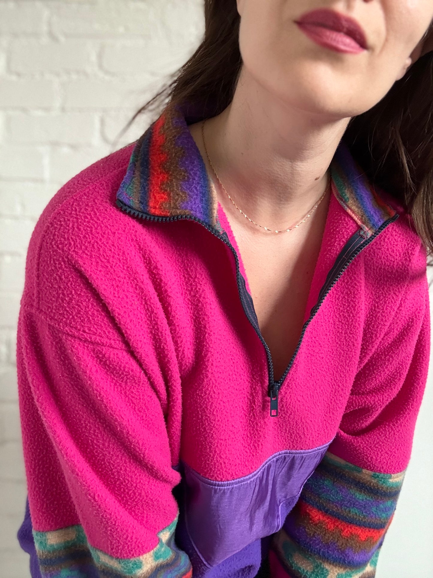 Retro Fleece Sweater - Sz. L