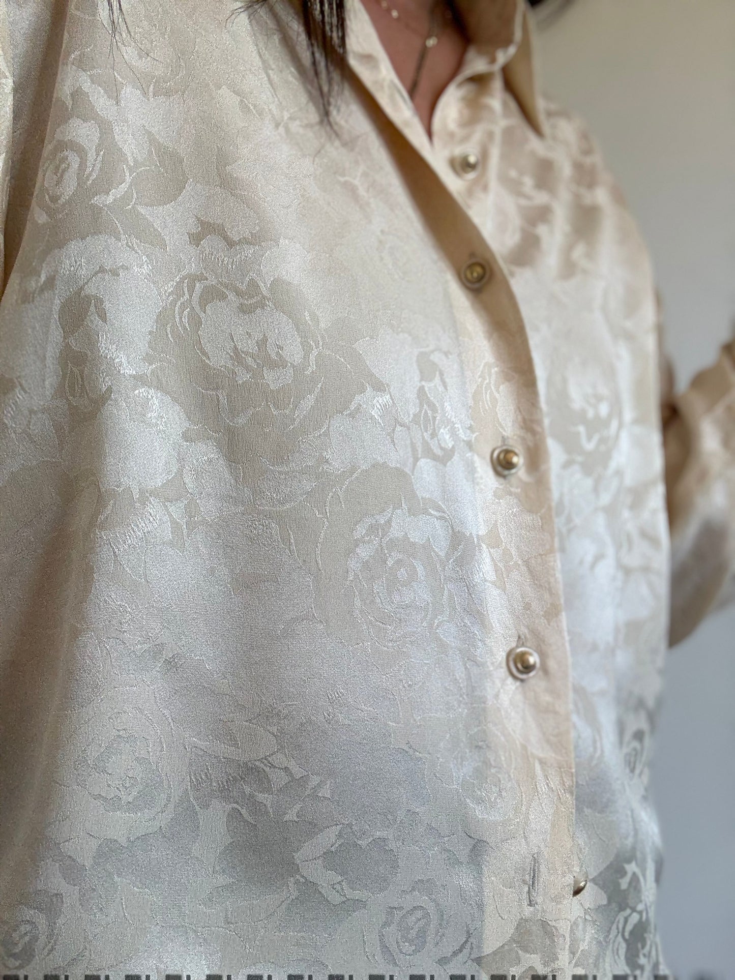 100% Silk Brocade Shirt - Size L/XL