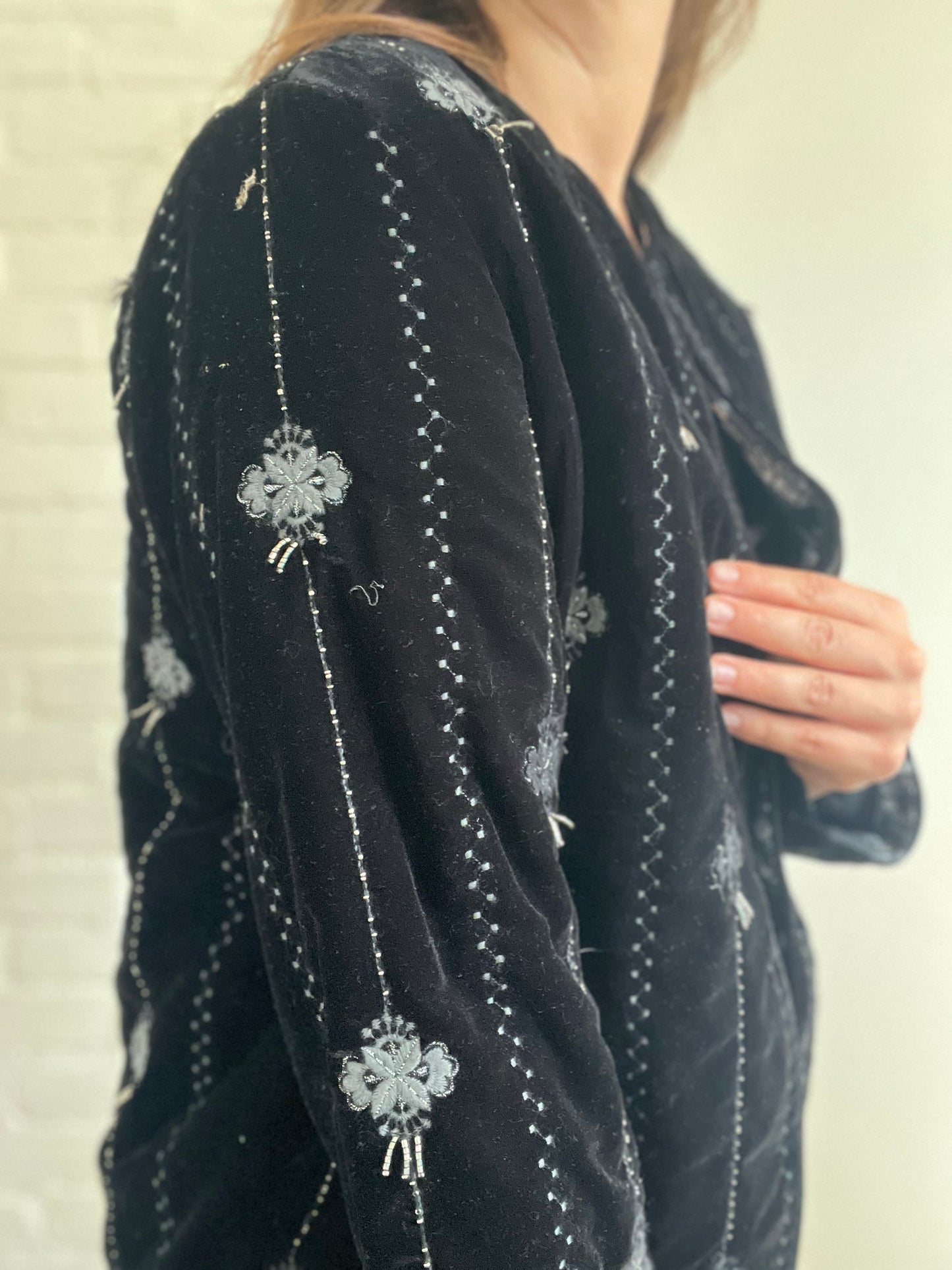 Zara Embroidered Velvet Jacket - S (oversized)