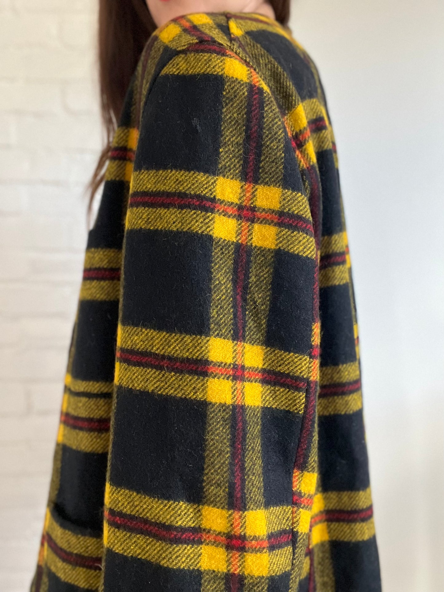 Vintage Plaid Light Overcoat - Size XL