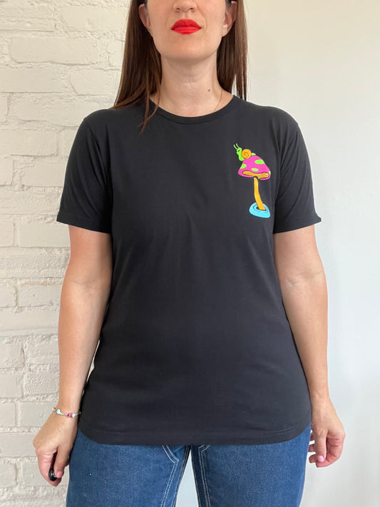 Psychedelic Mushroom T-shirt - M