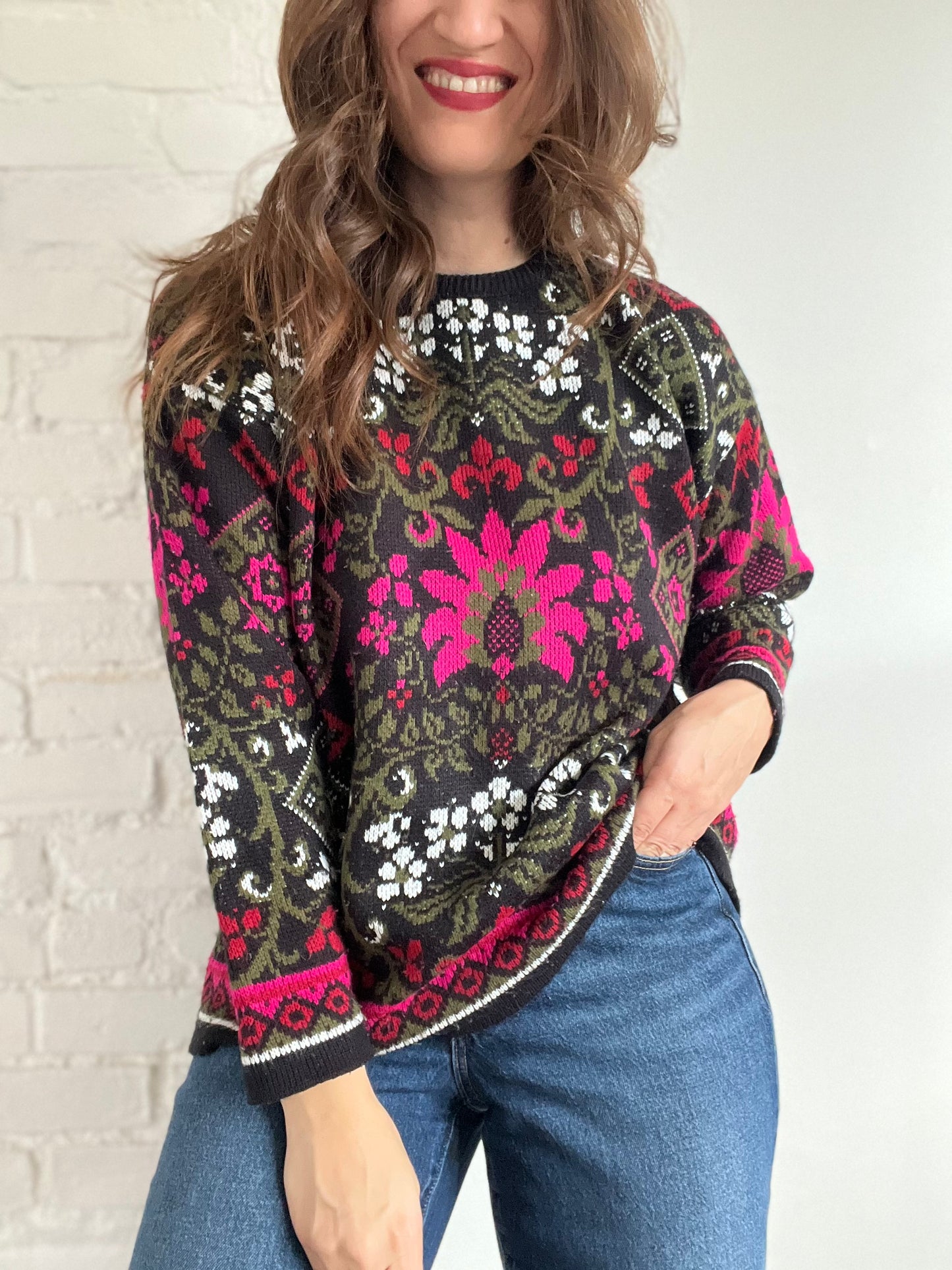 Retro Festive Sweater - M