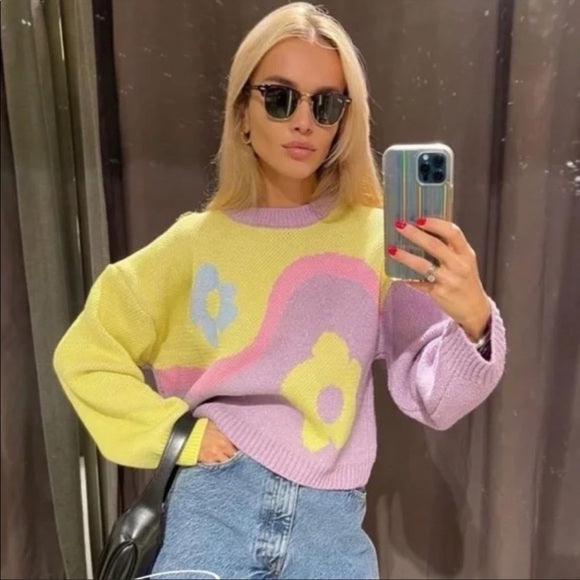 Vibrant Floral Pastel Sweater - Sz. S (oversized)