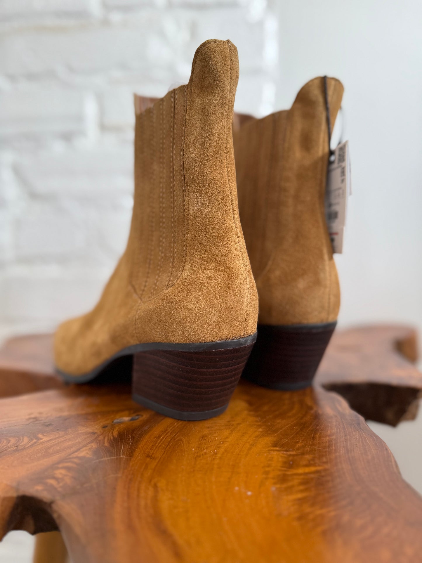 NEW Zara Suede Boots - Size 7.5 Womens