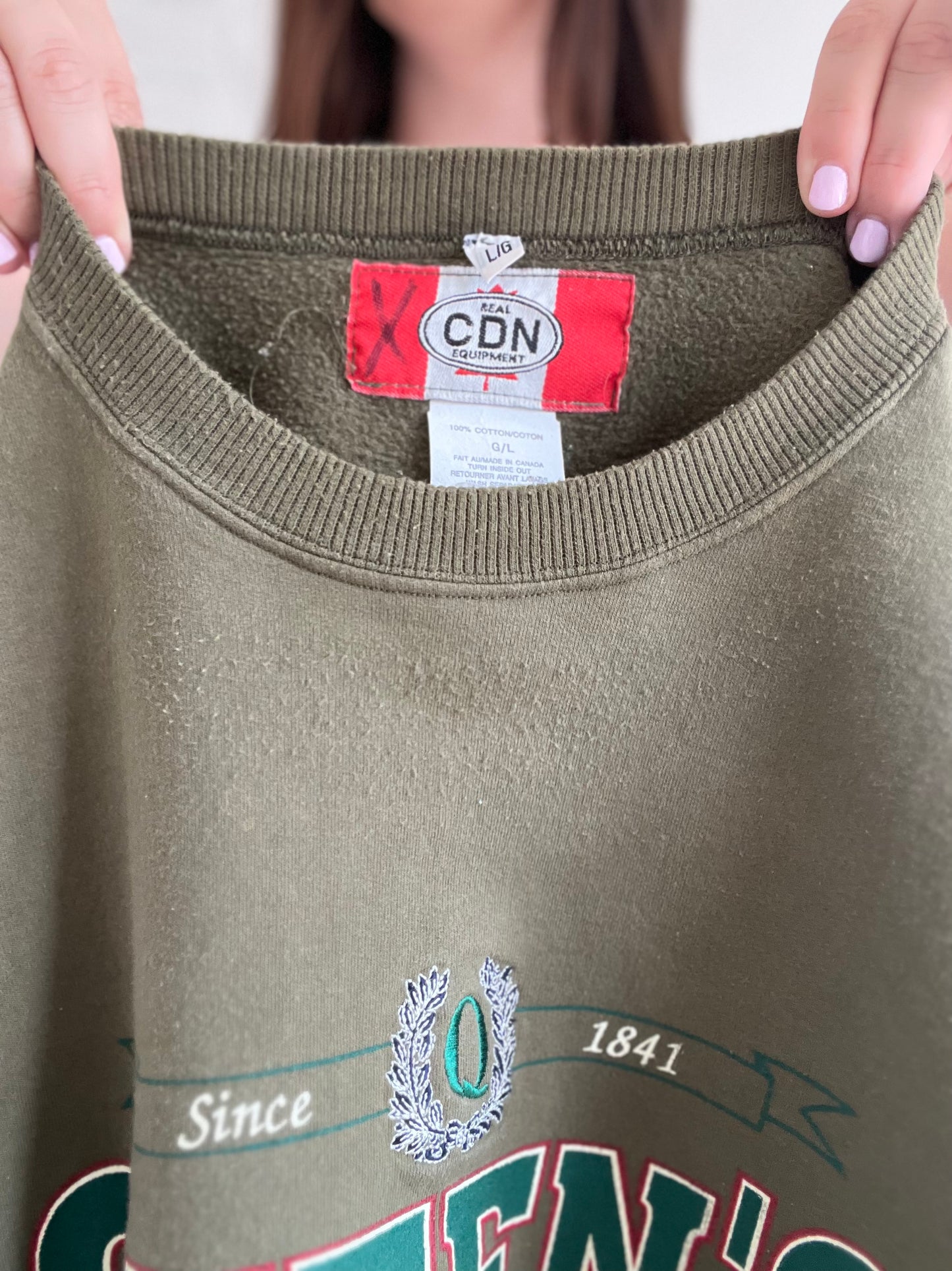 Vintage Queens Uni Sweater - L/XL