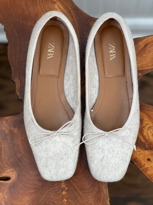 Oatmeal Wool Ballet Flats - Size 9