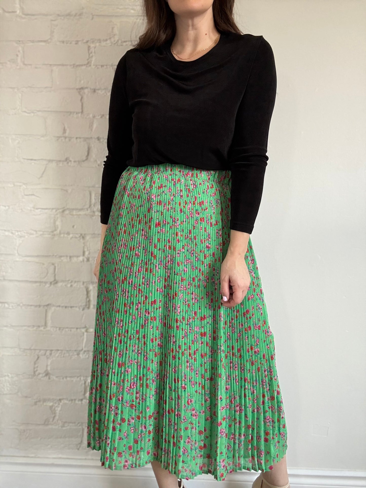 Country Floral Pleated Skirt - Sz. M