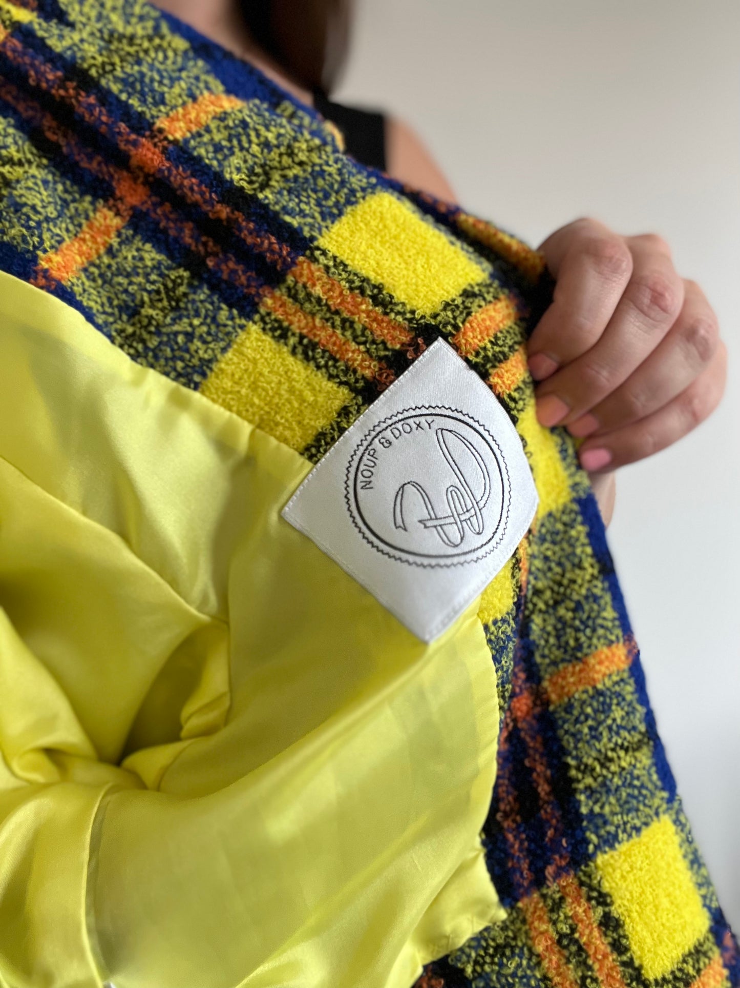 Crop Plaid Textured Blazer - XS/S