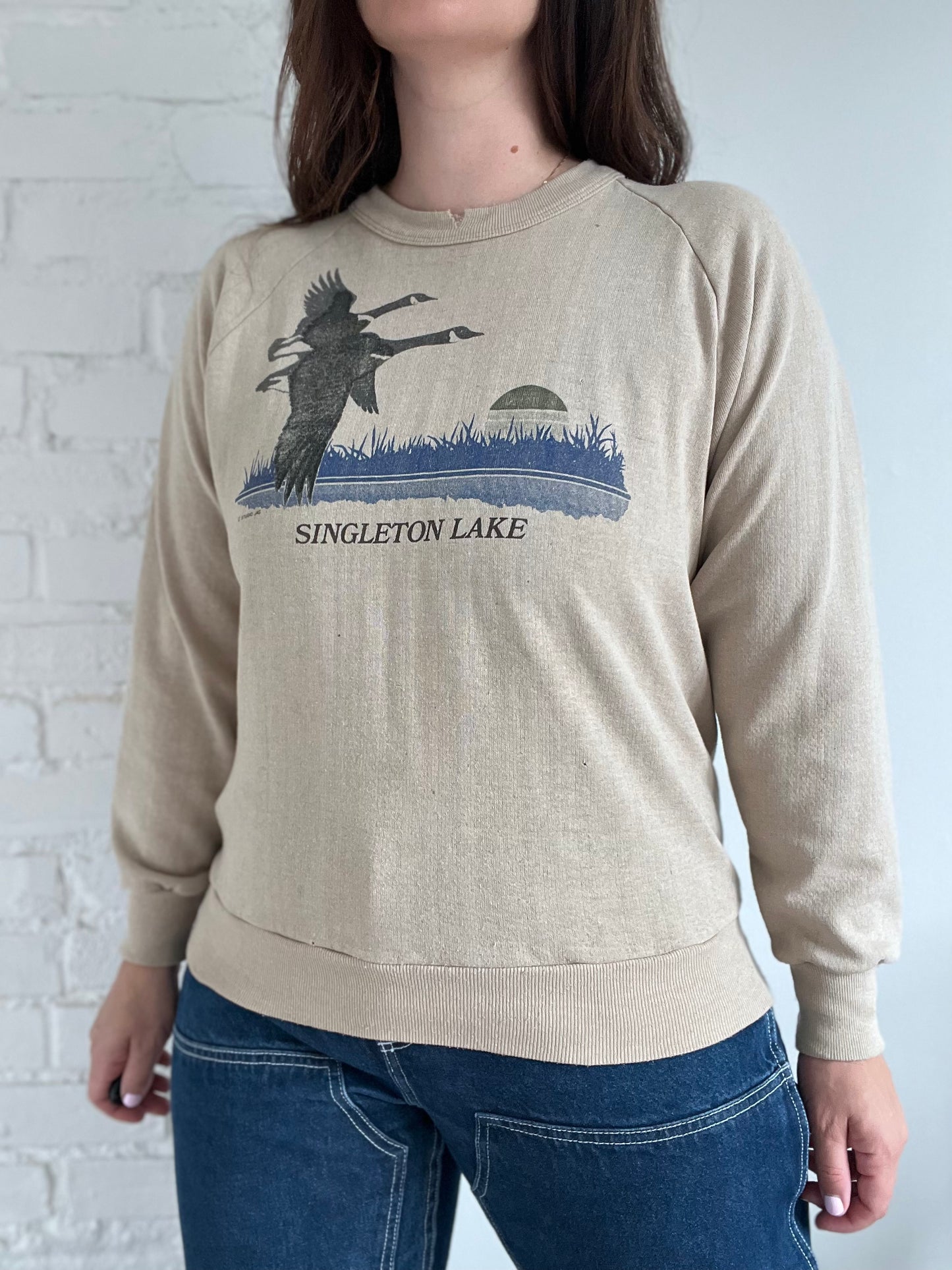 Singleton Lake Vintage Sweater - L
