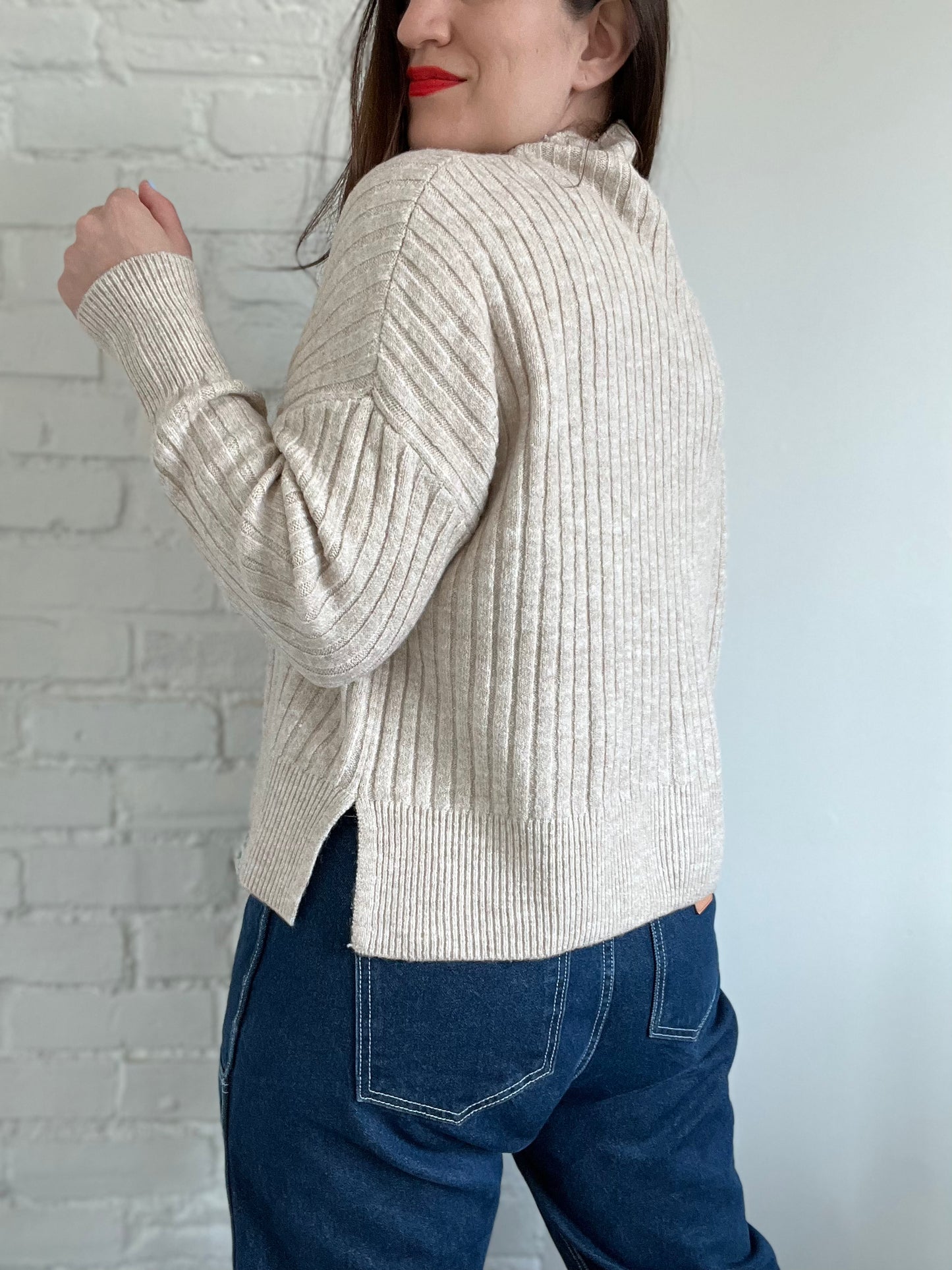 Mockneck Ribbed Sweater - L