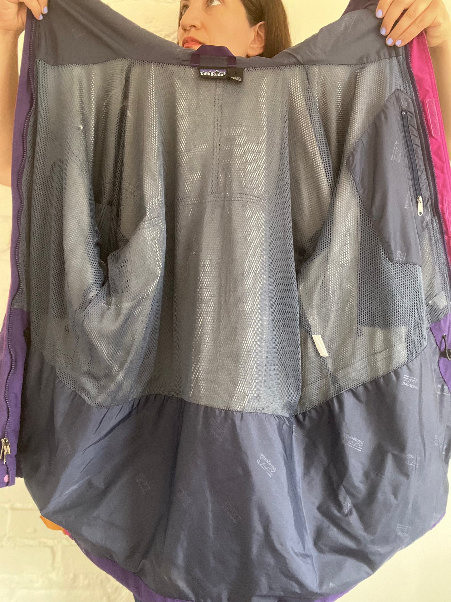 Waterproof Patagonia Rain Coat - L