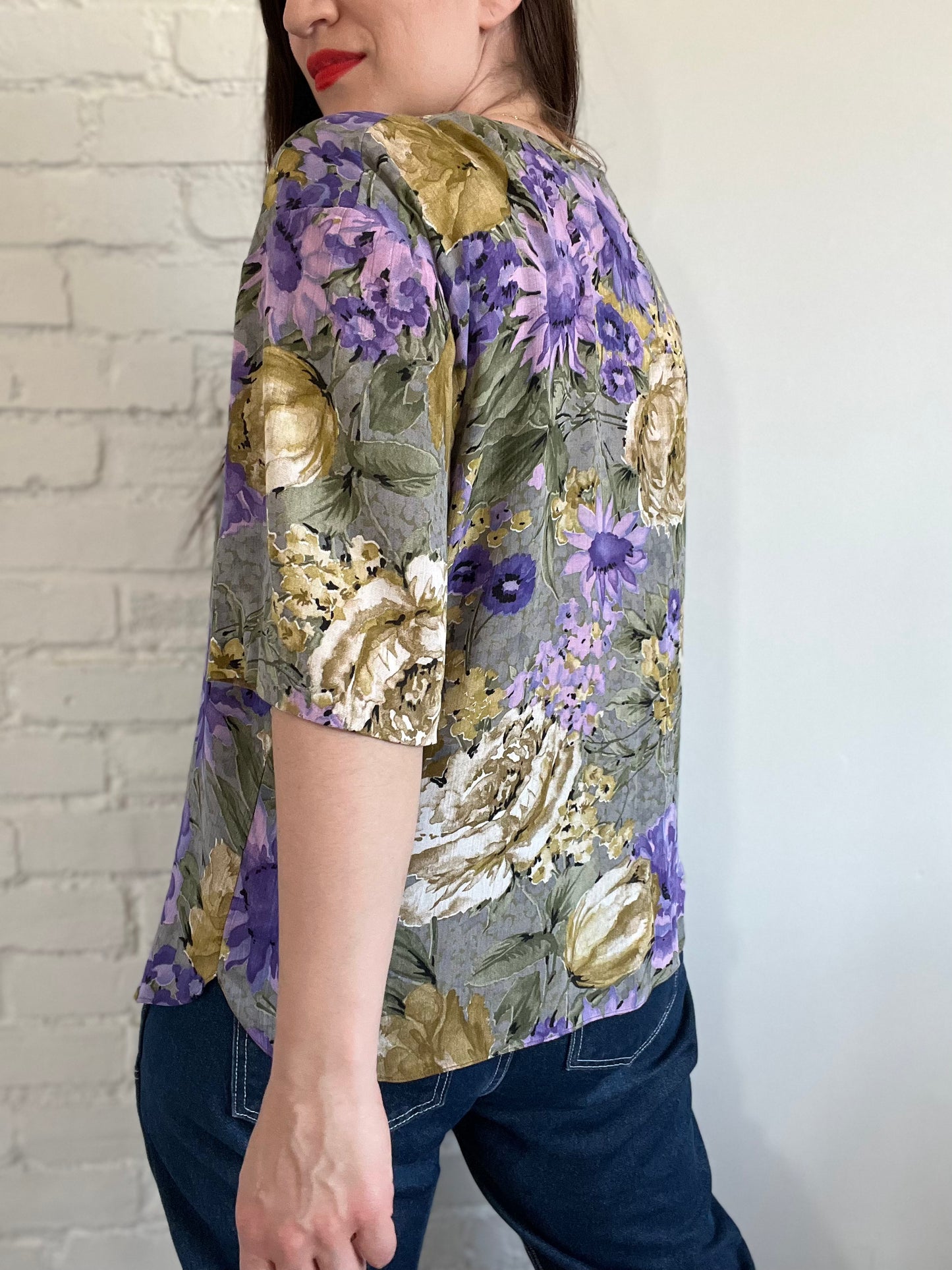 Queen Florals Button-Up Top - XL