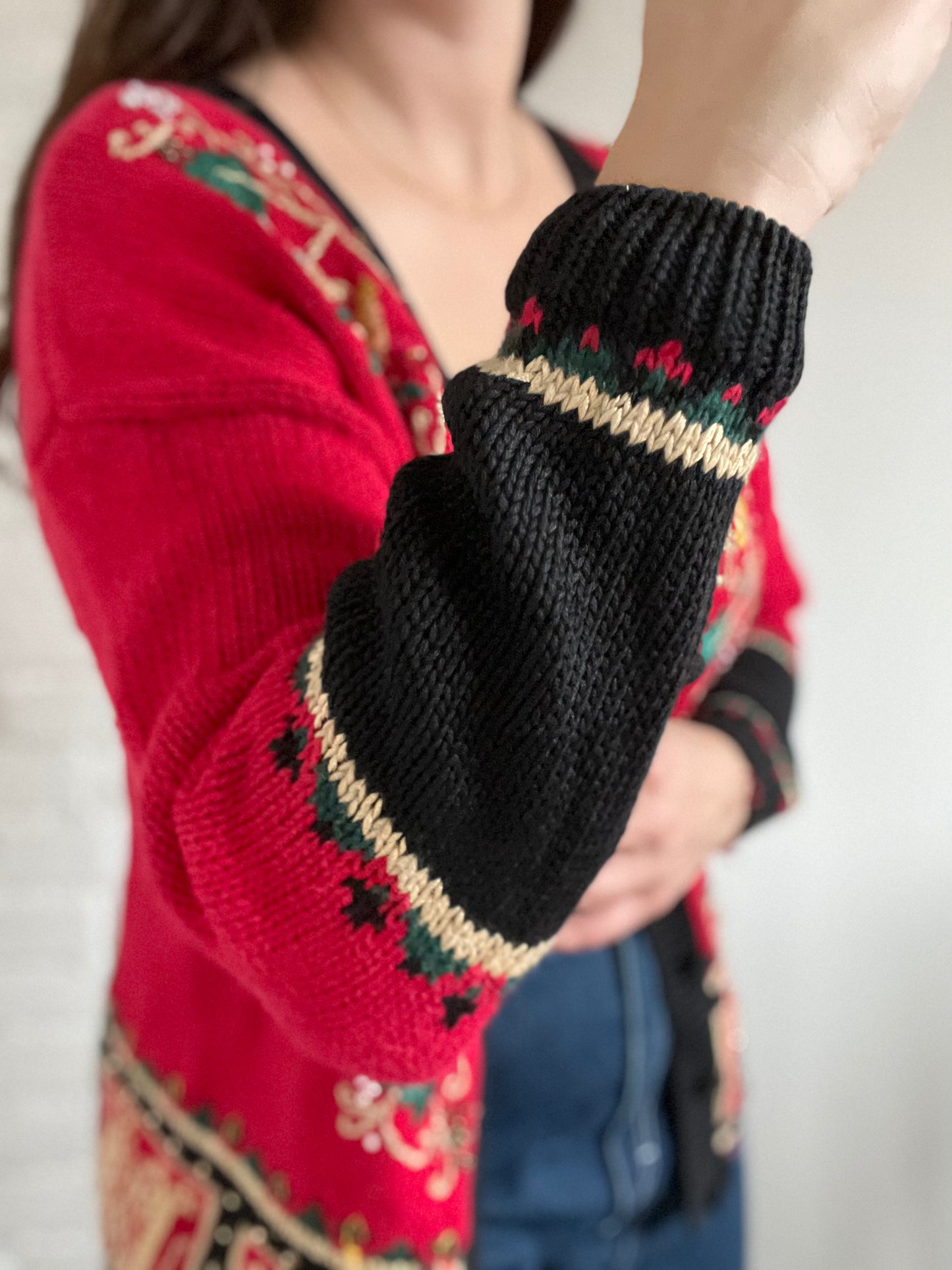 Striking Noel Knit Sweater - L