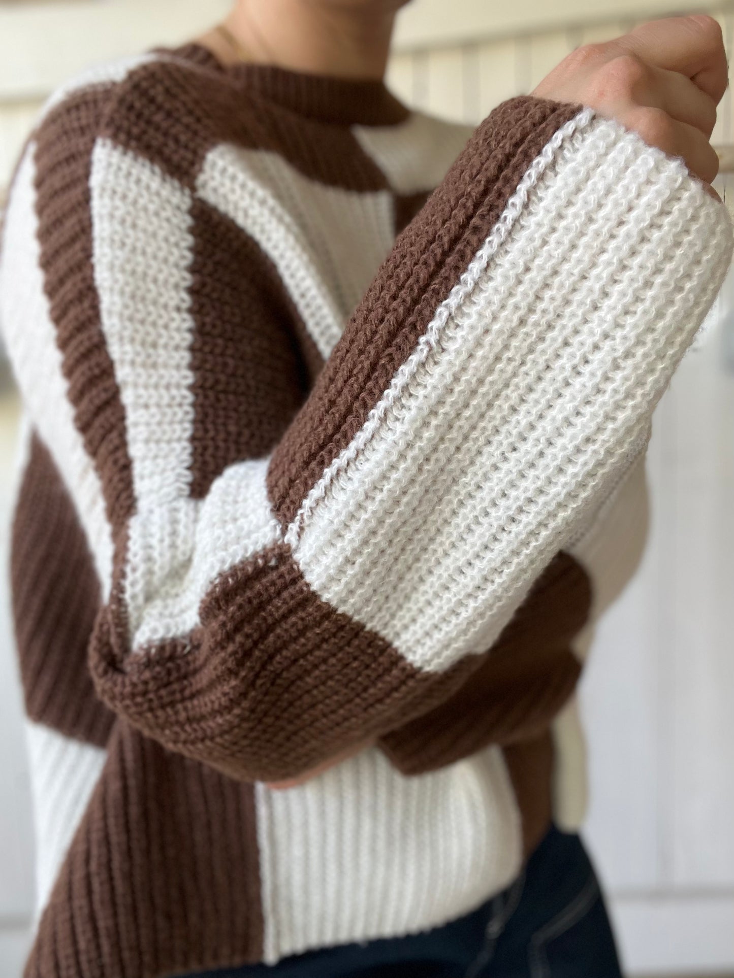 Oversize Block Brown & White Sweater - Size L