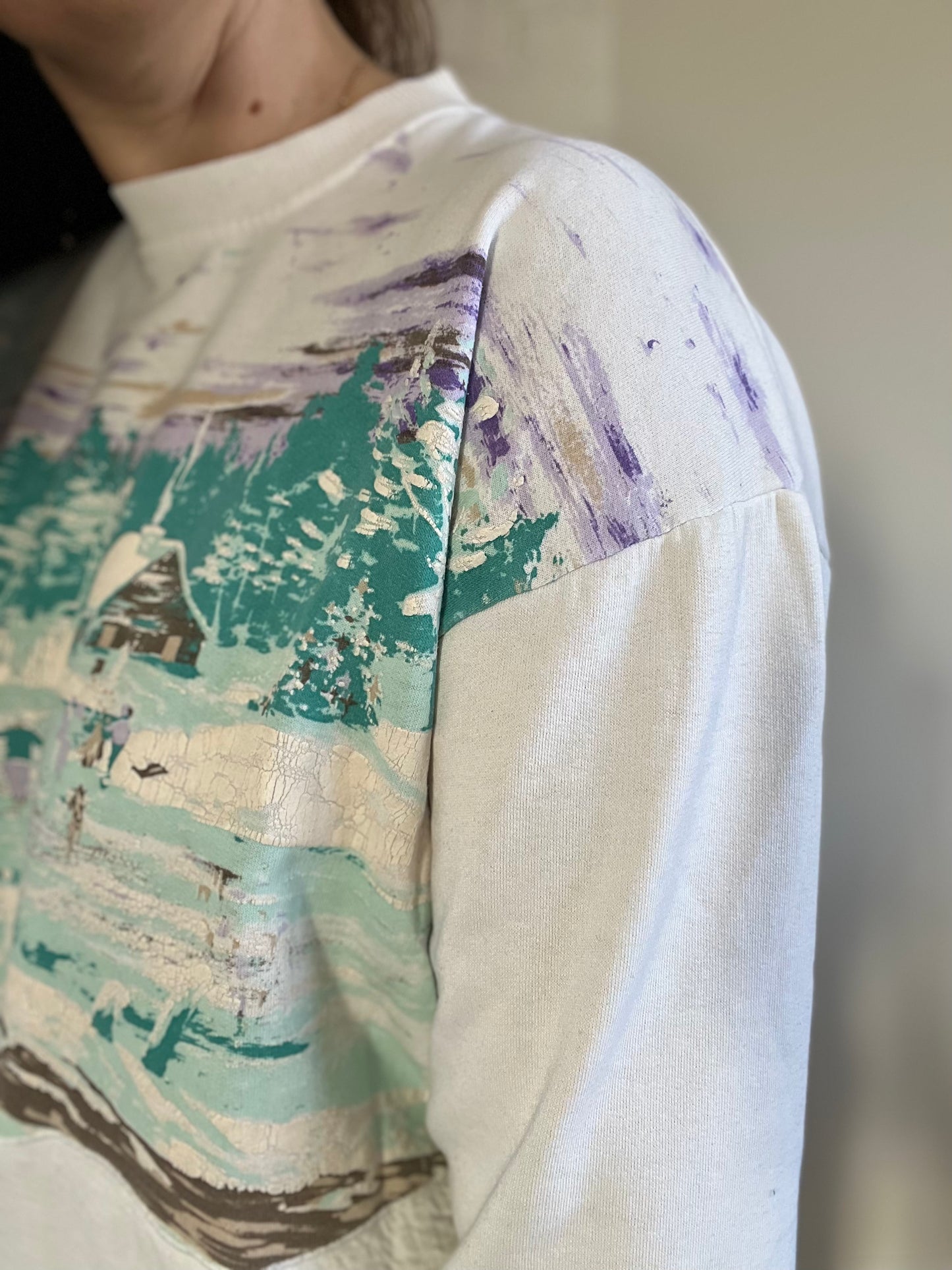 Vintage Skating Cottage Scene Sweater - L