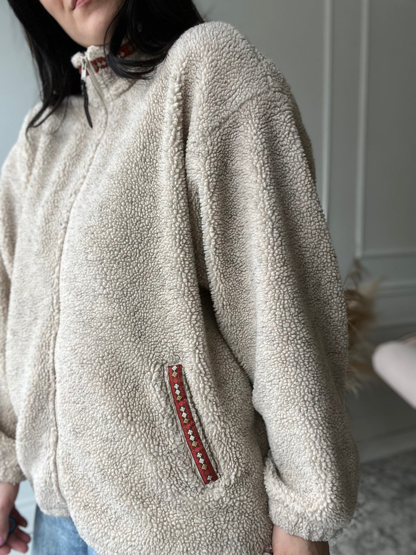 Vintage Beige Sherpa Fleece Jacket - Size XL
