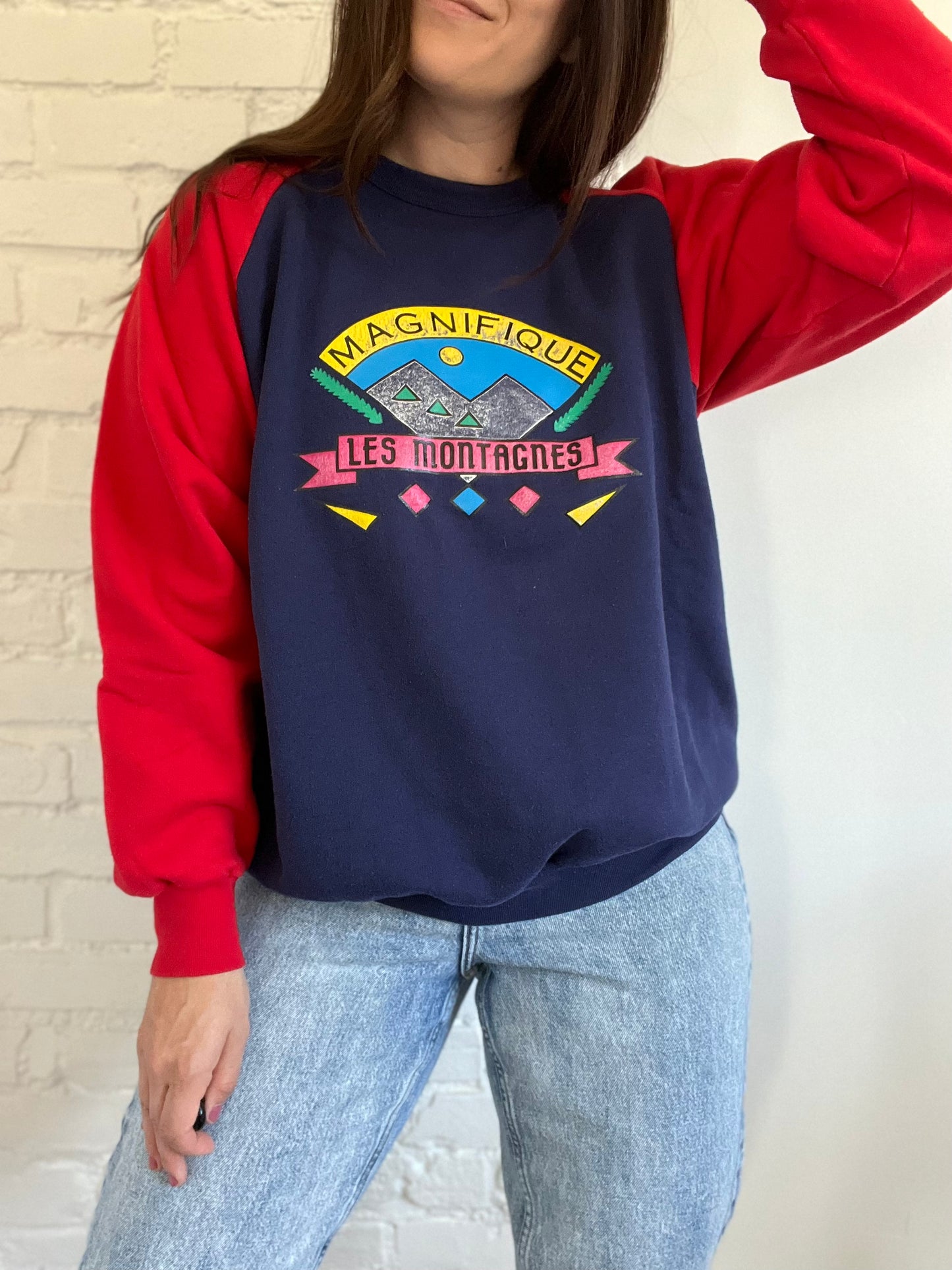 Vintage Les Montagnes Crewneck - Size XL