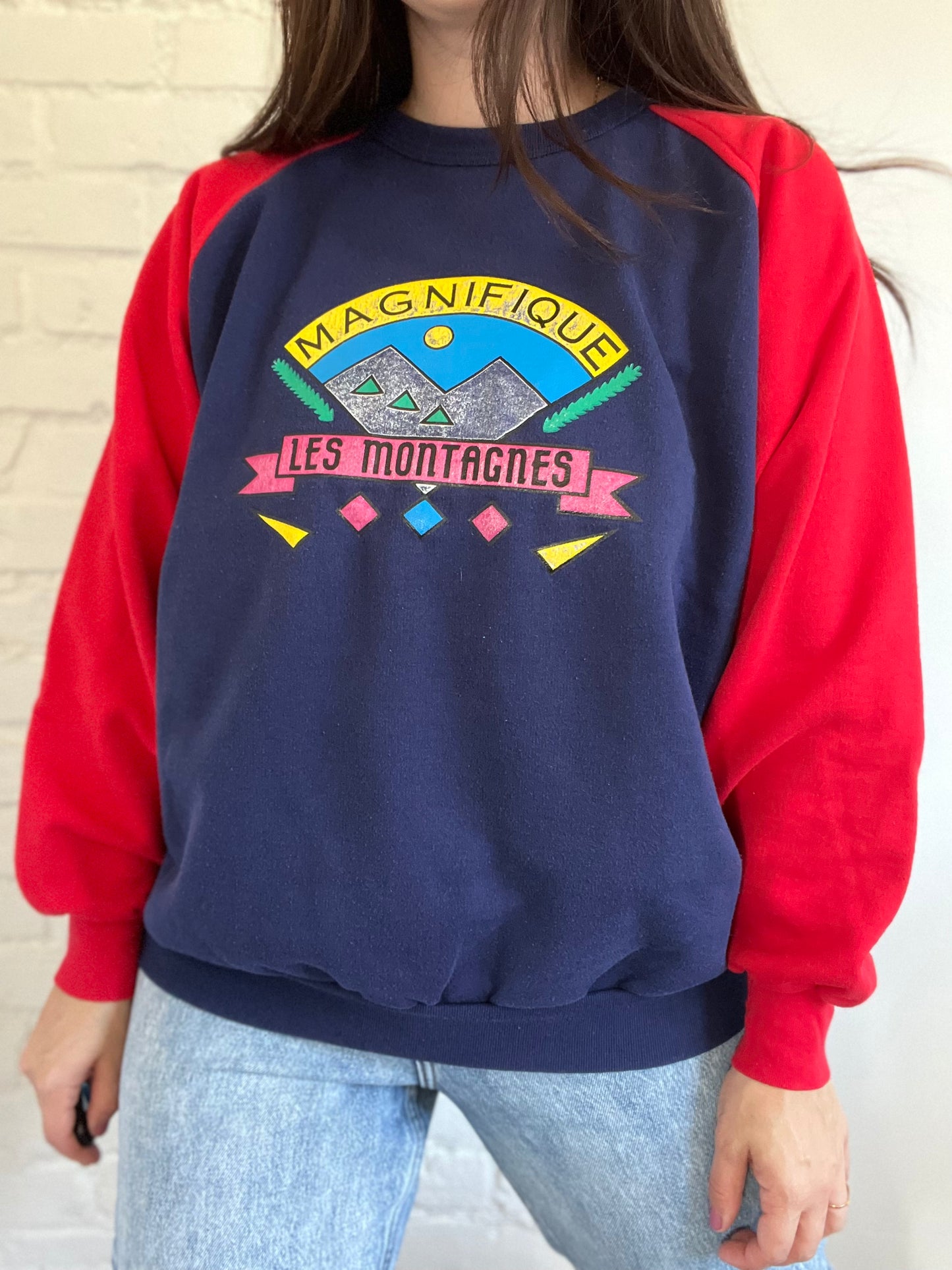 Vintage Les Montagnes Crewneck - Size XL
