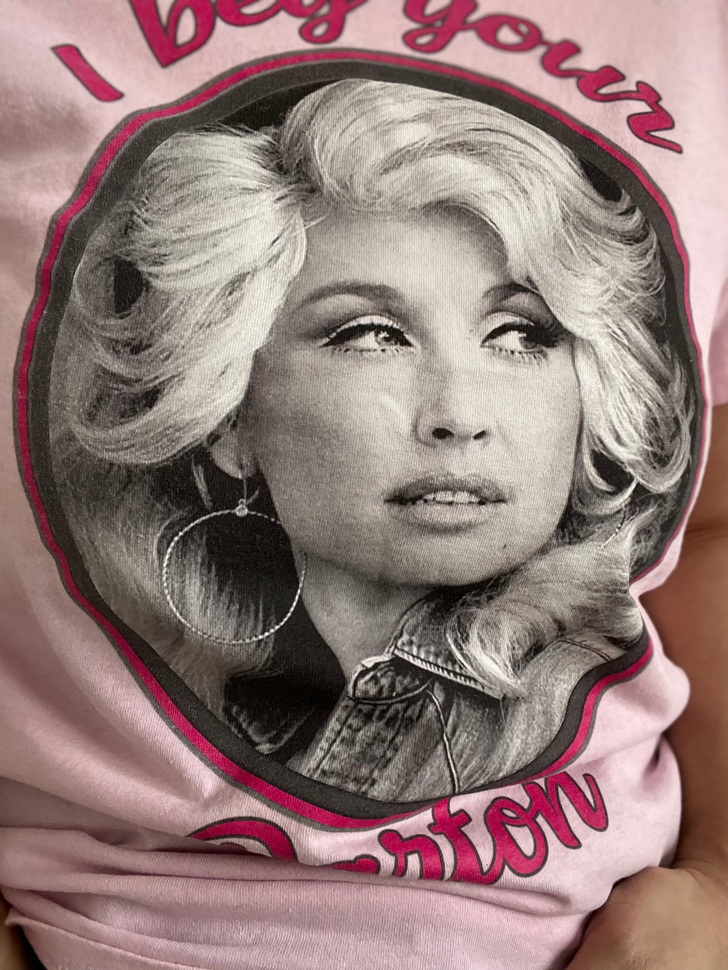 Dolly I Beg Your Parton T-shirt - Women's L