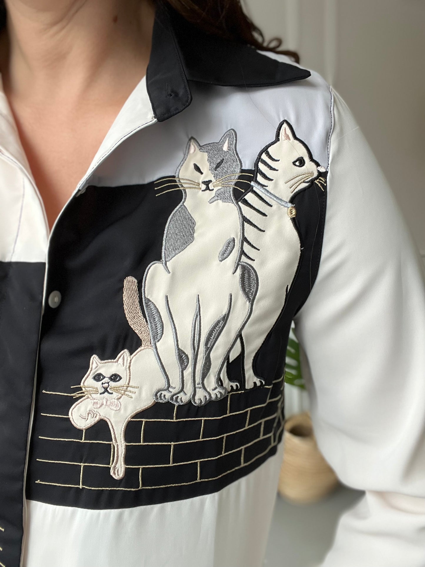 Cats on a Brick Wall - Size L