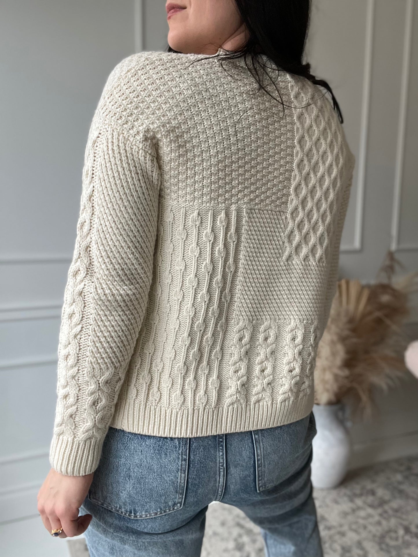 Creamy Detailed Cardigan - Size 4