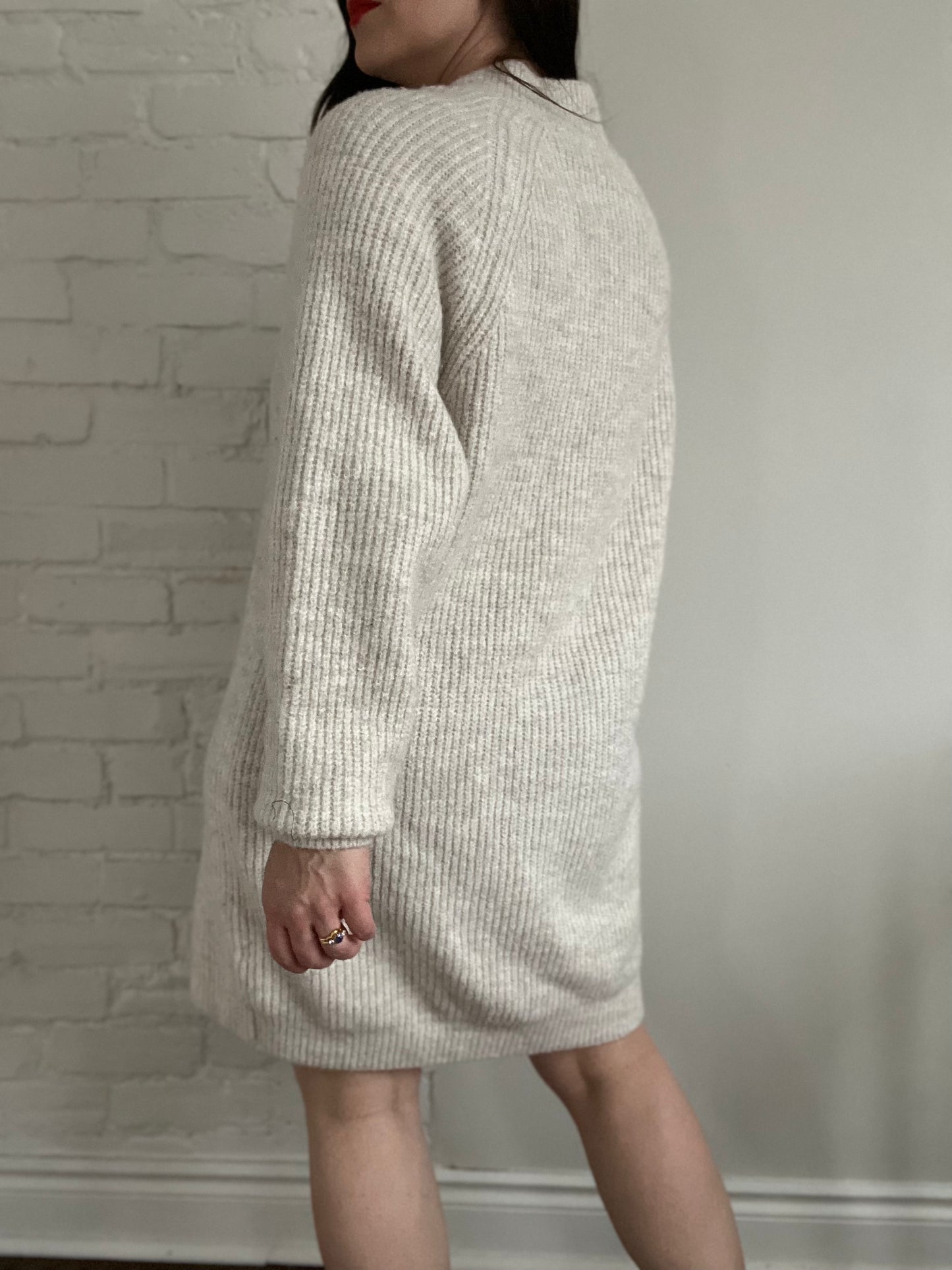 Chunky Neutral Sweater Dress - S (Oversized)