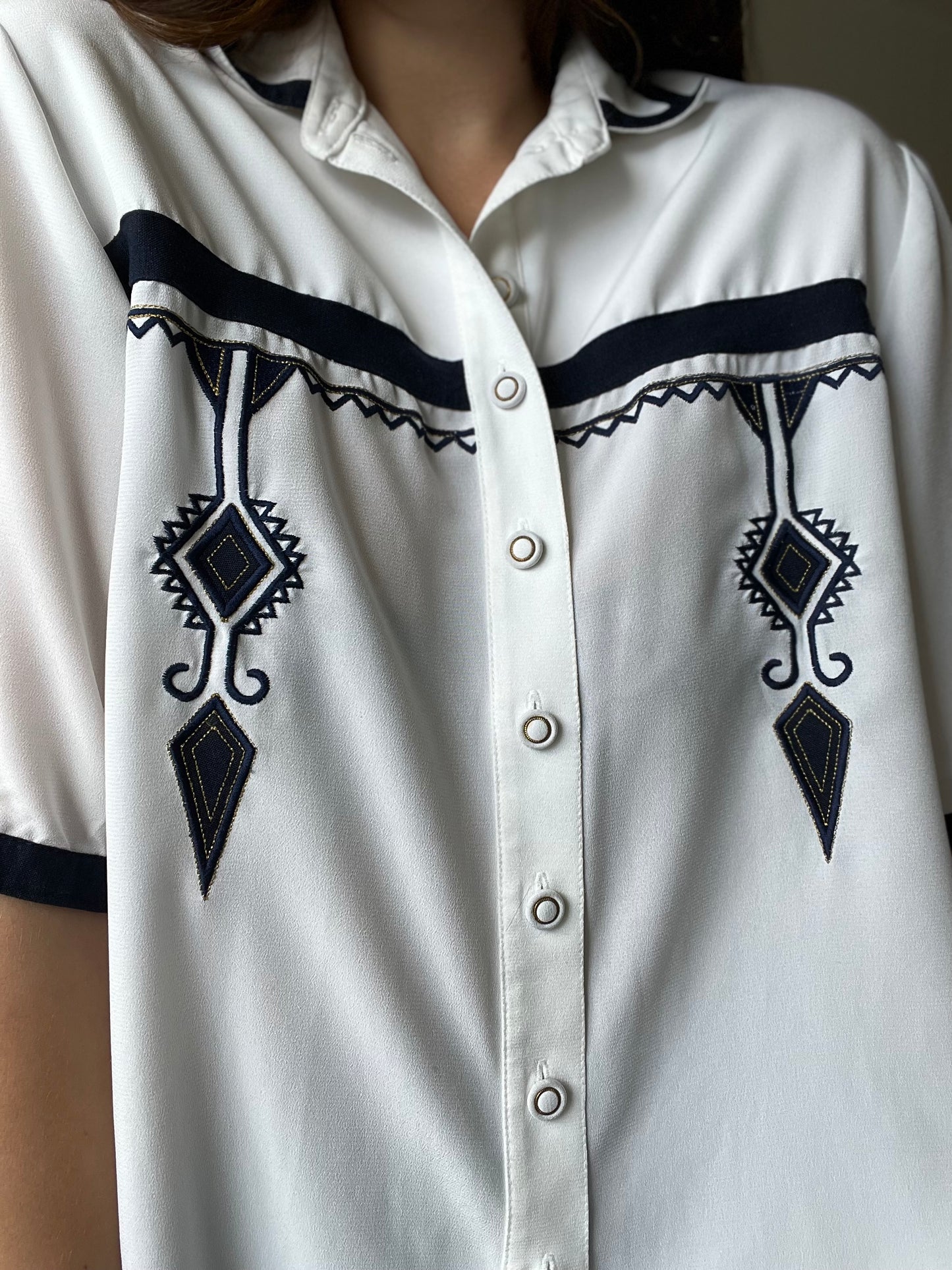 Geometrical Embroidered Button-Up - Size XL/XXL