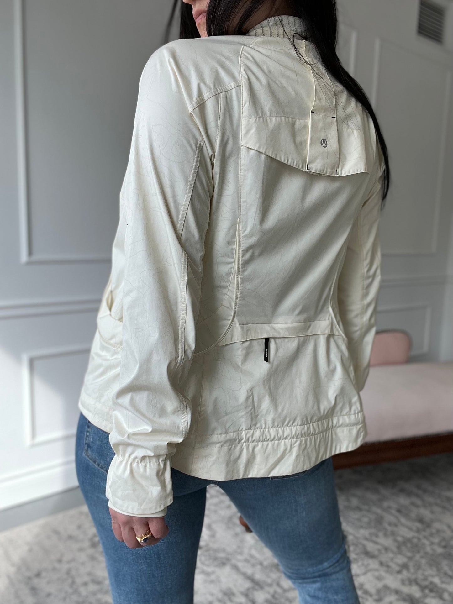 Lululemon Soft Track Jacket - Size 8