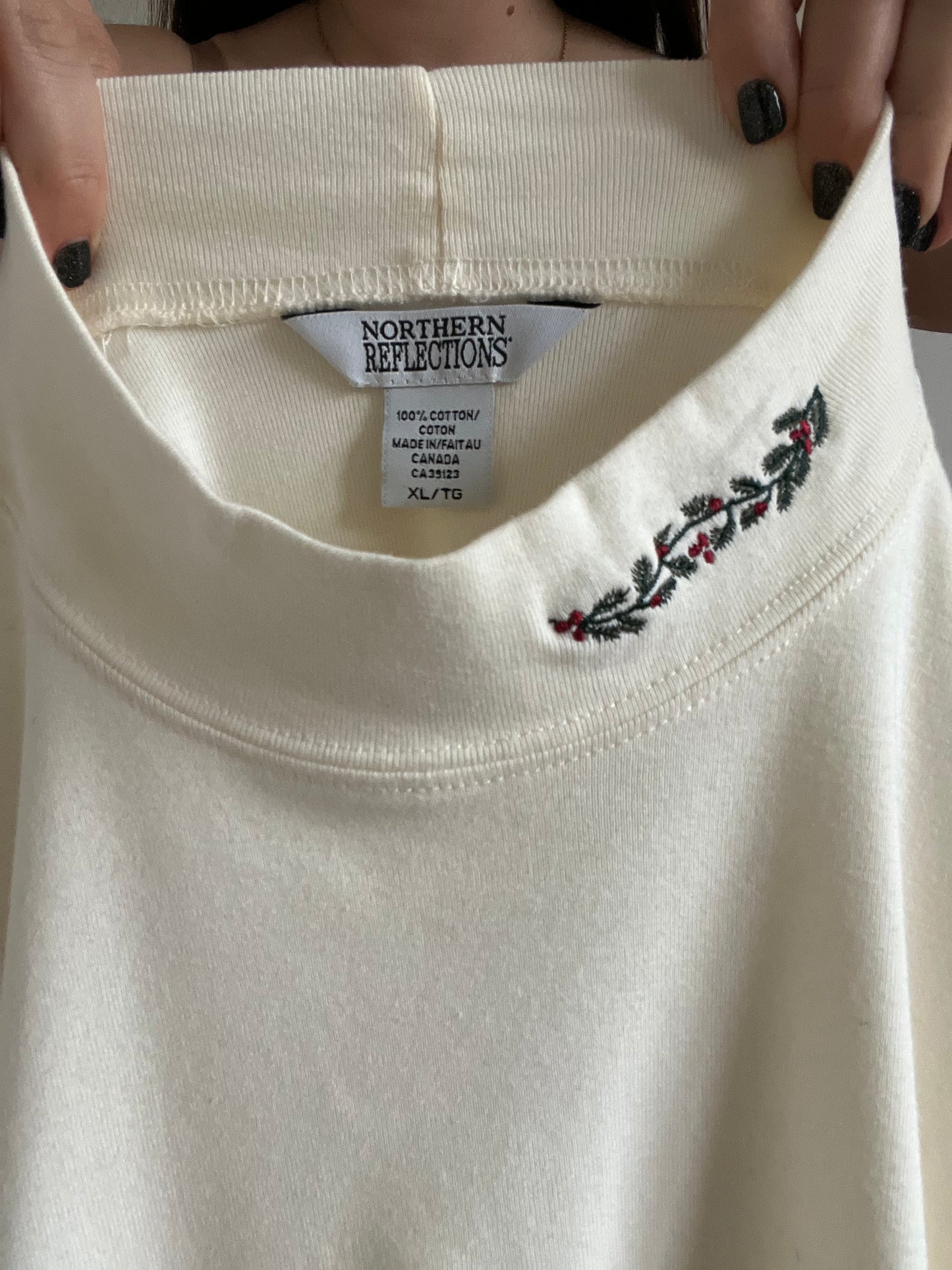 Northern Reflections Garland Turtleneck - XL