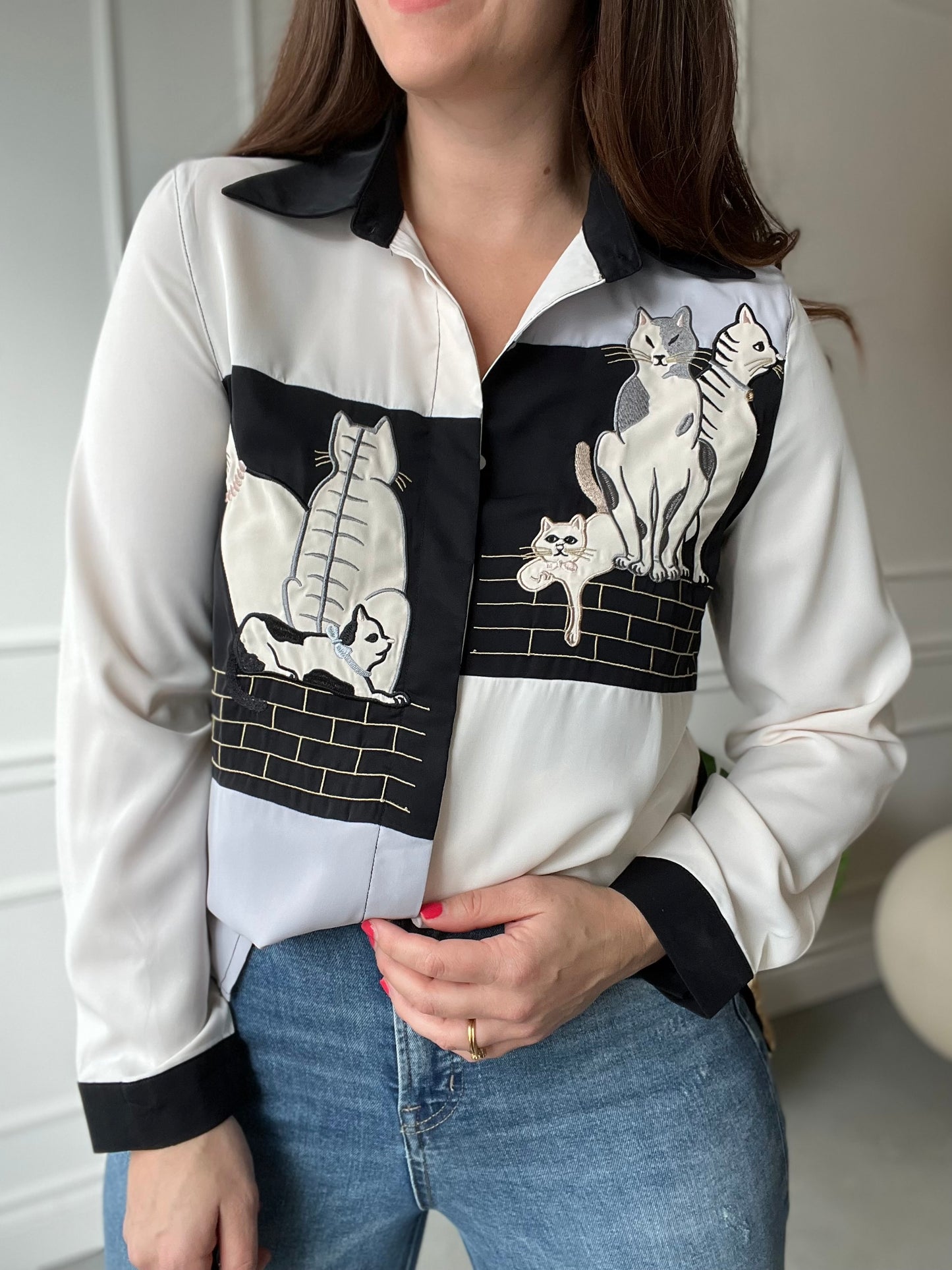 Cats on a Brick Wall - Size L