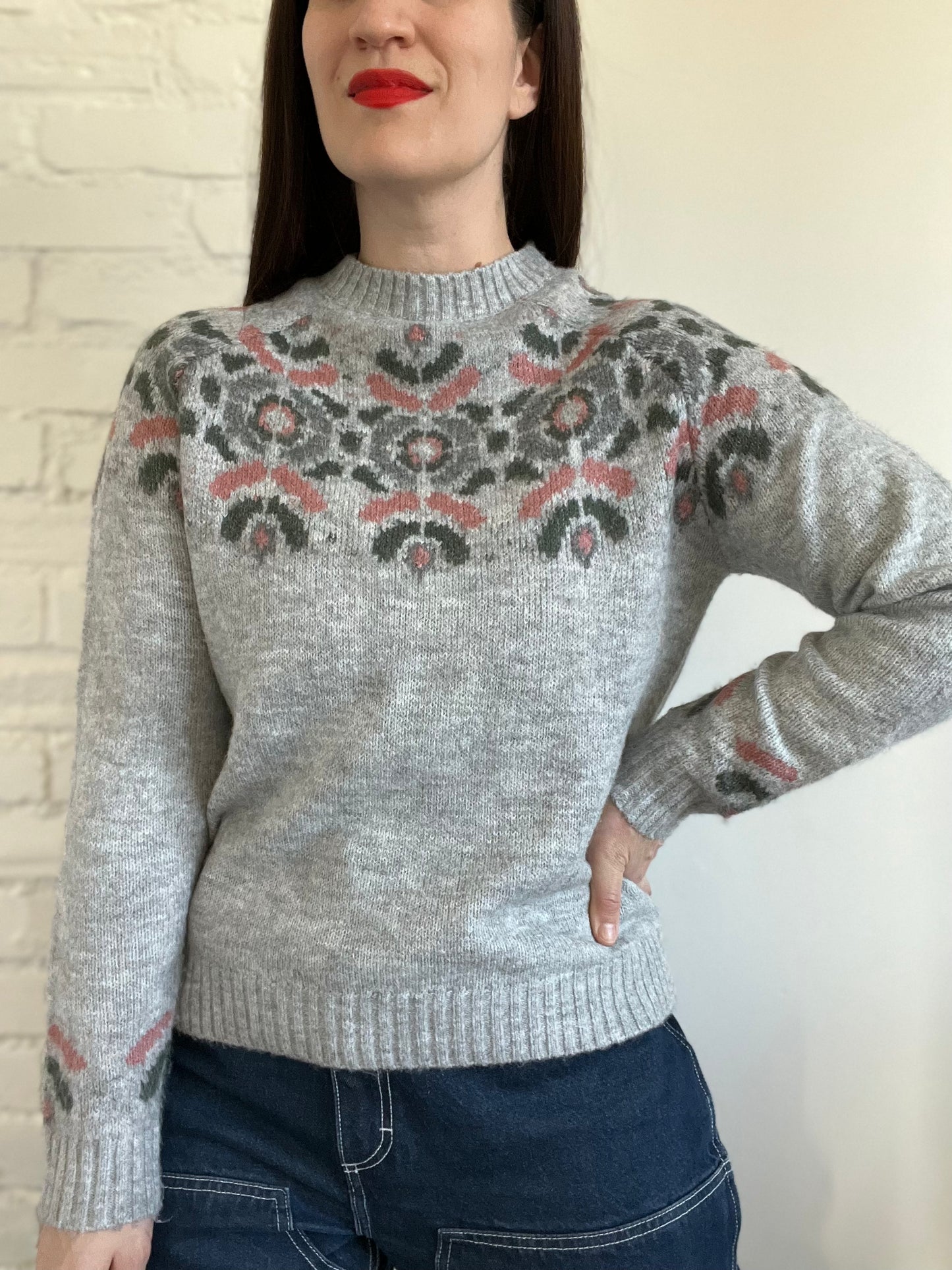 Vibrant Heather Grey Sweater - M