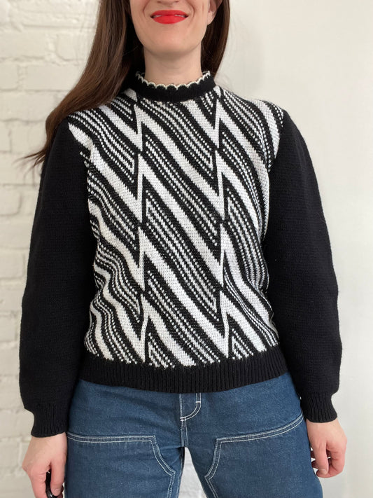 Vintage Black & White Geometrical Sweater - L
