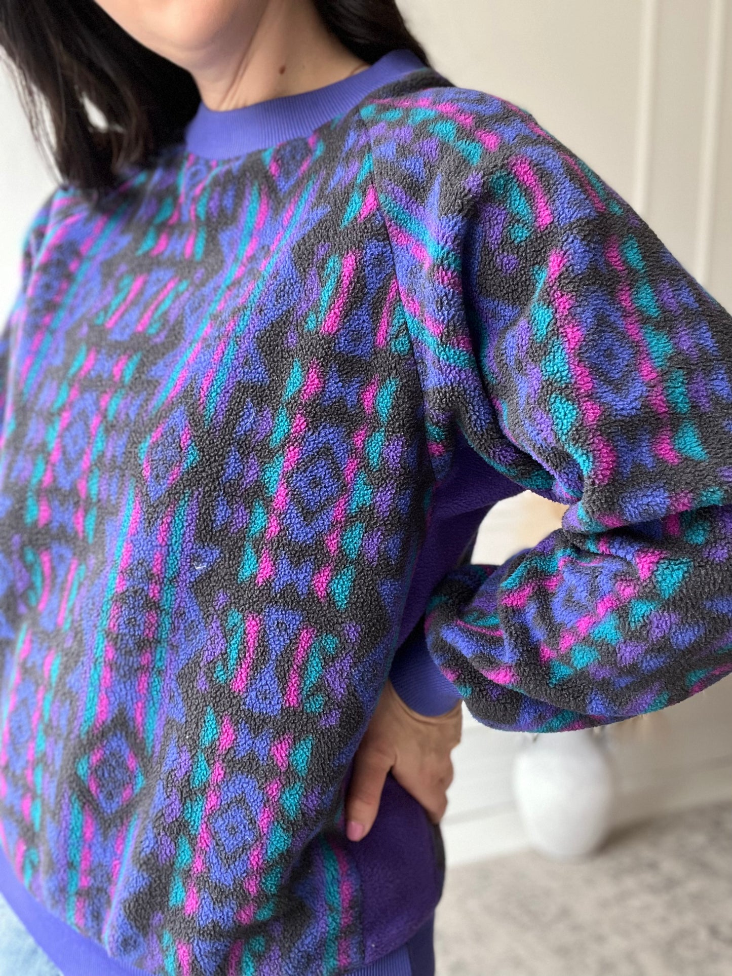 90s Design Fleece Crewneck - Size M