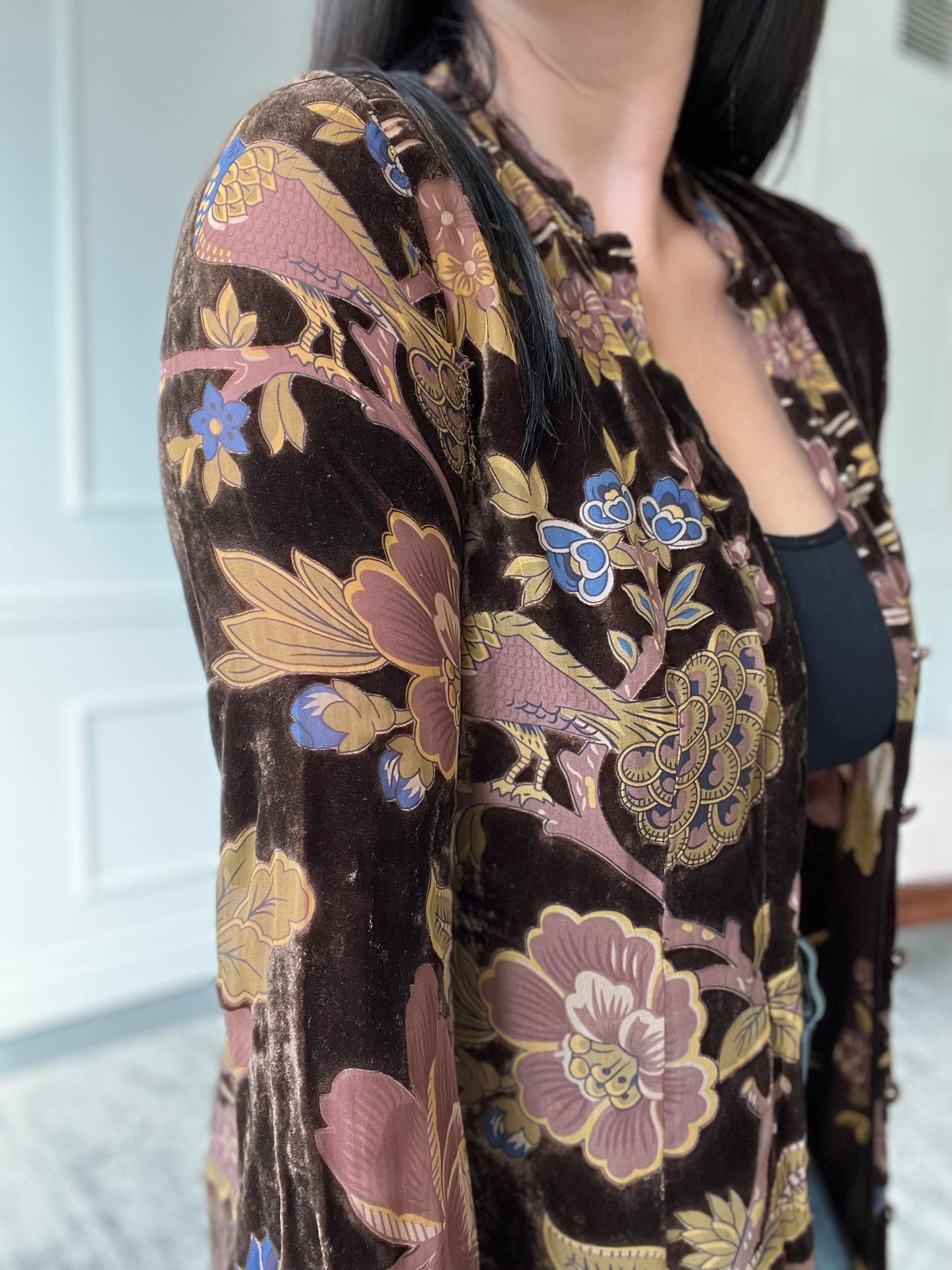 Neutral Floral Velvet Duster - Size XS