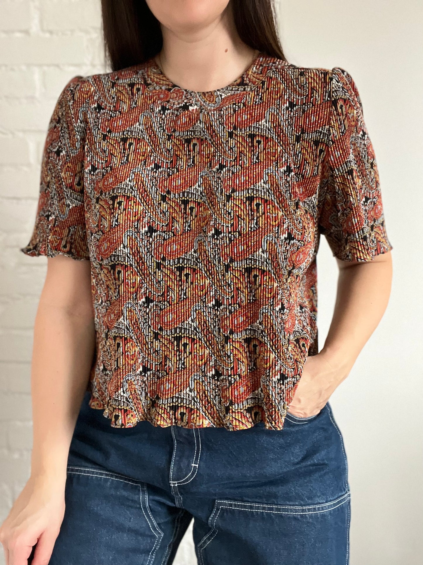 Feminine Paisley Plisse Top - M/L